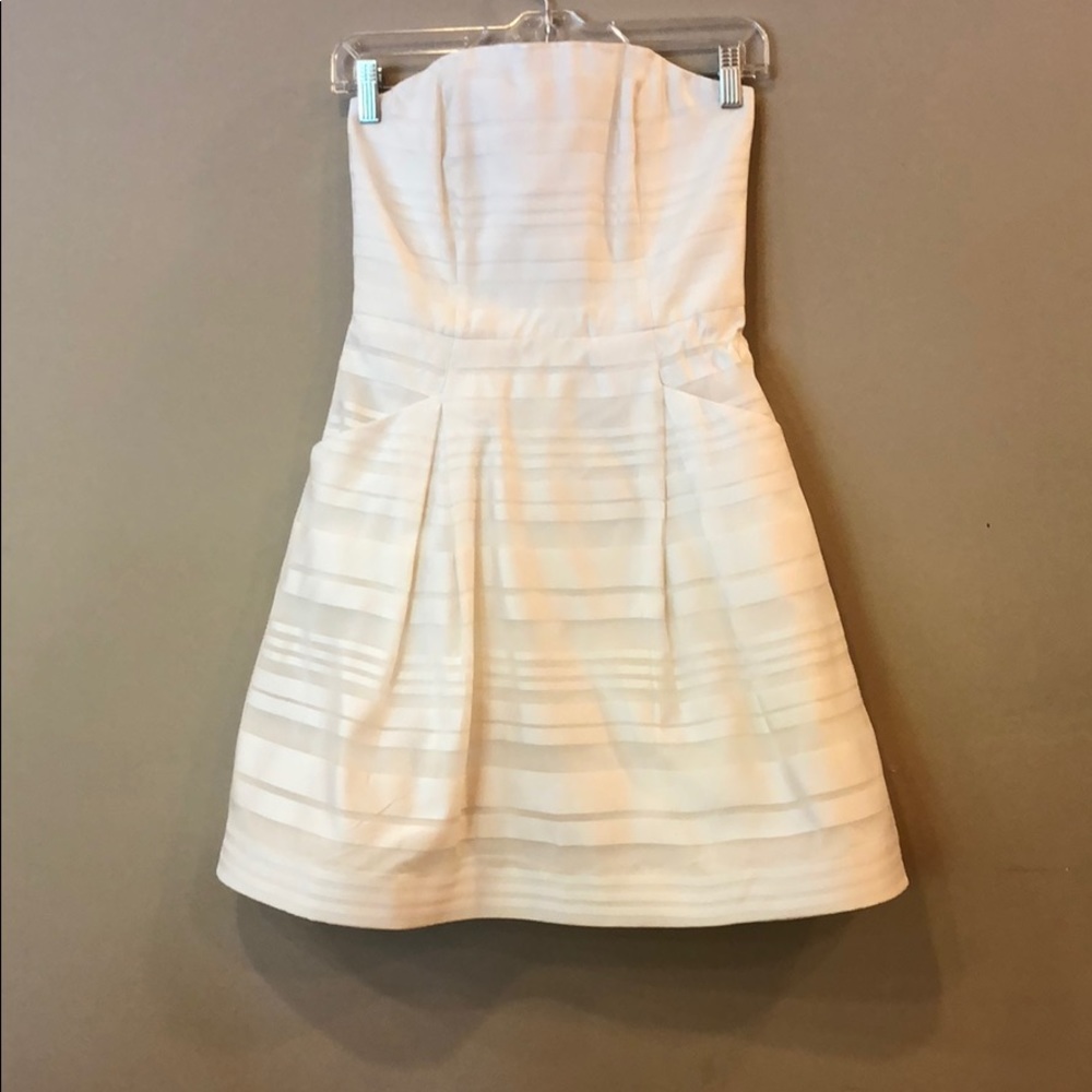 White strapless dress